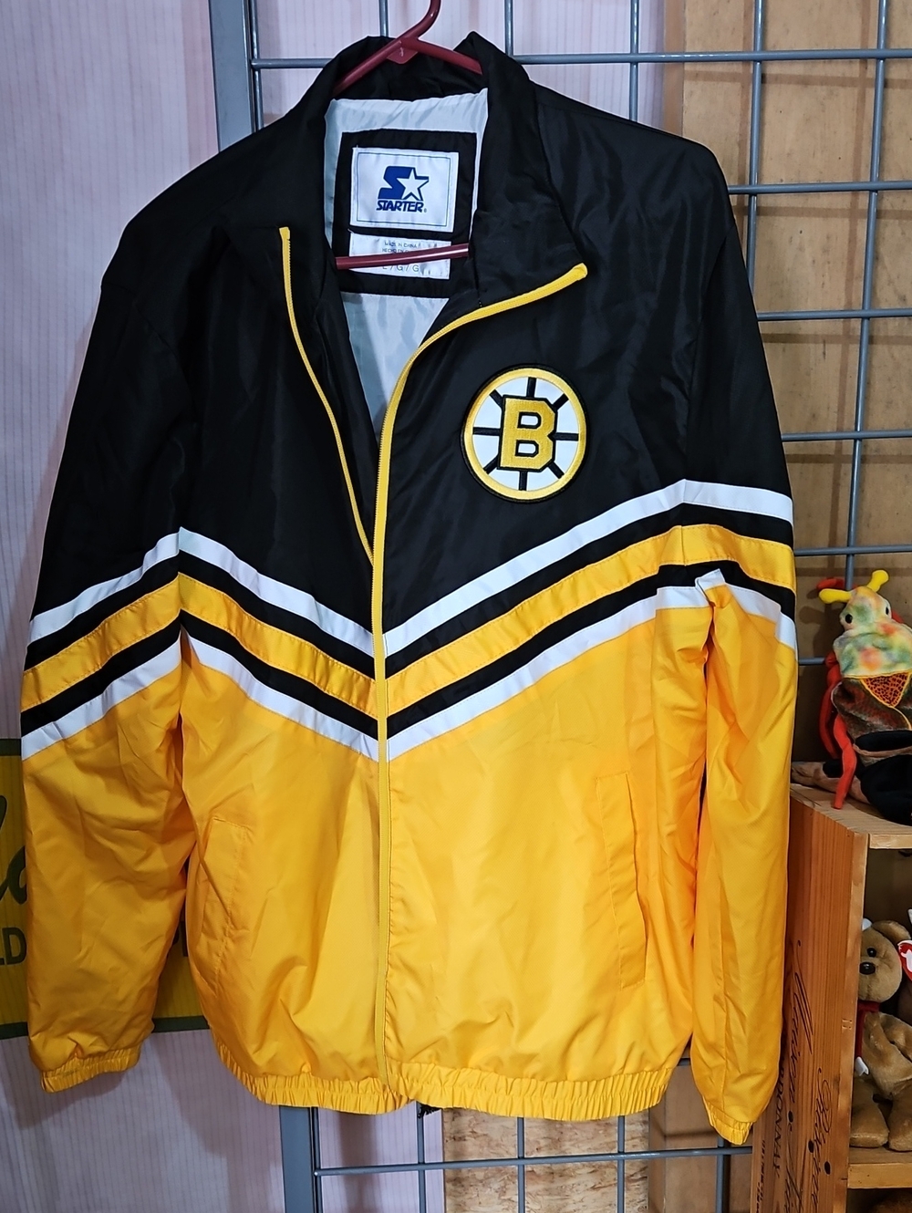 STARTER Black, Yellow & White Boston Bruins Windbreaker Jacket